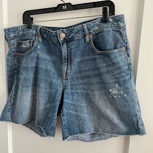 American Eagle Outfitters Distressed Blue Denim Cutoff Shorts Sz 16